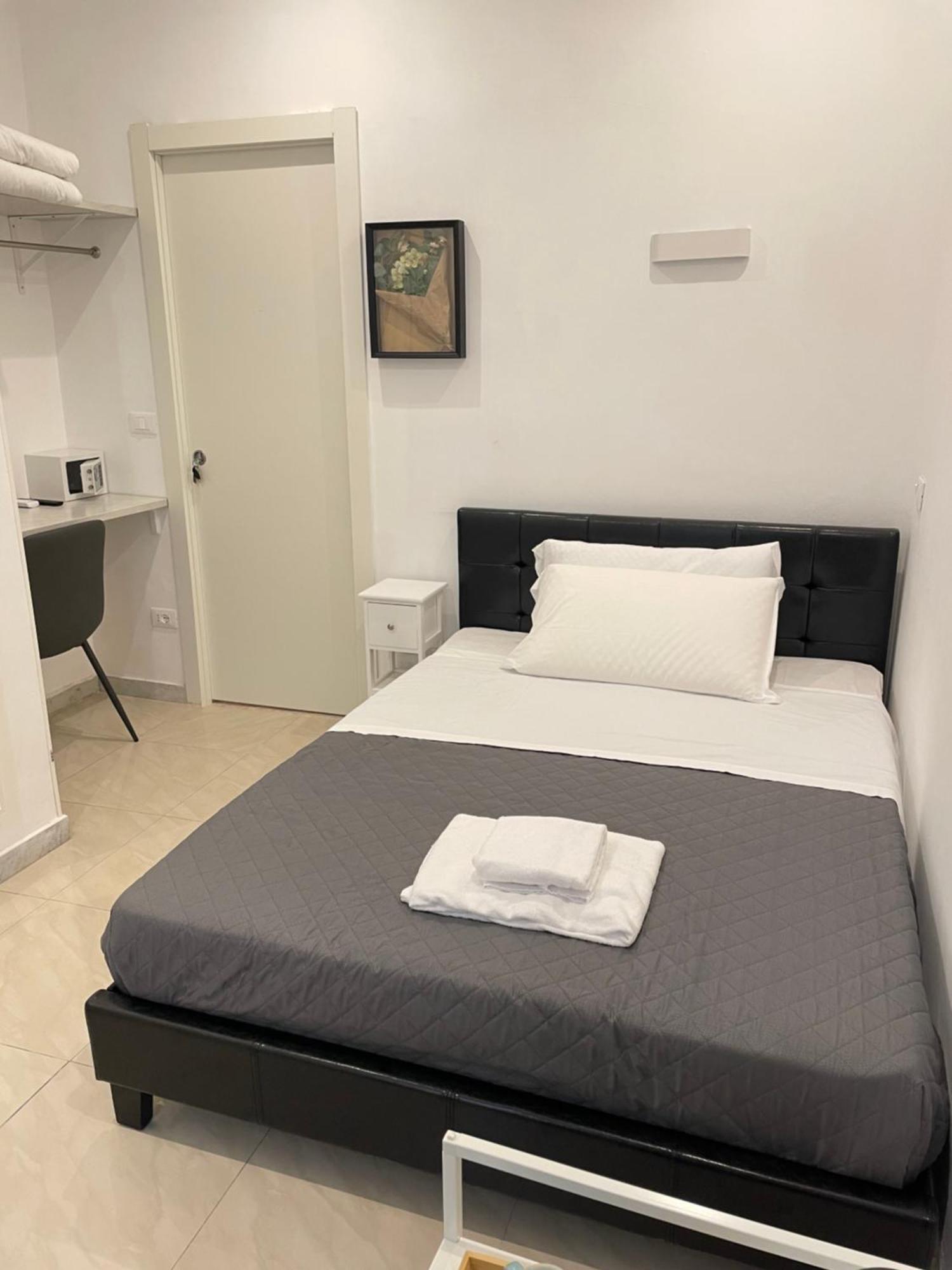 The Room 115 Rome Exterior photo